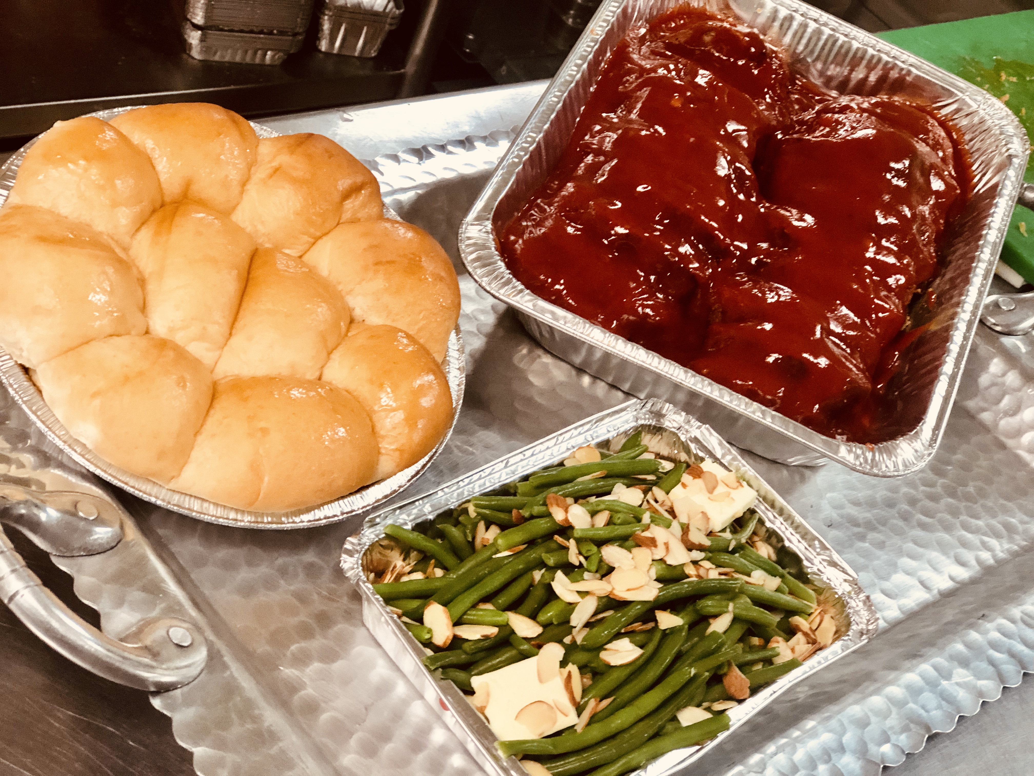 Gourmet to Go Meatloaf and Green Beans and Dinner Rolls